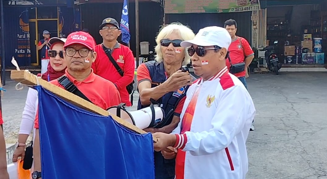 Gelar Jalan Sehat NasDem Banjarbaru Pererat Silaturahmi dengan Masyarakat Peringati HUT RI ke-81