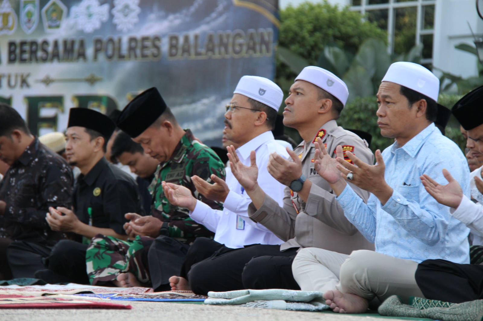 Polres Balangan dan Pemda Gelar Salat Istisqa, Doakan Hujan Turun dan Karhutla Teratasi